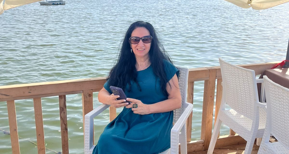 الشاعرة مريم باجوق في قصيدة